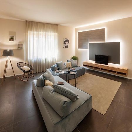 100Towers Deluxe Apartment Alba  Exteriör bild